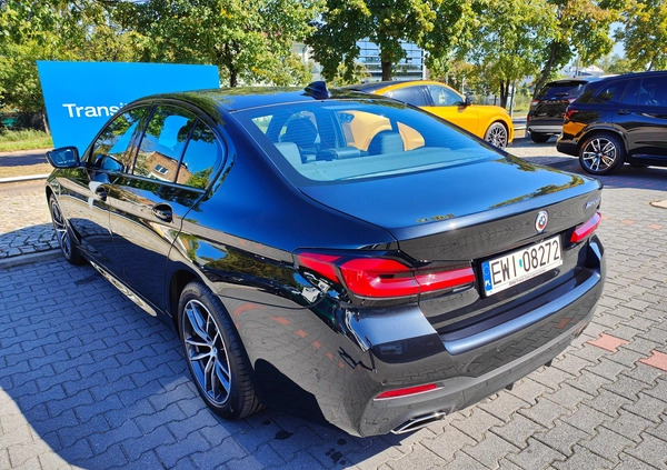 BMW Seria 5 cena 211000 przebieg: 26499, rok produkcji 2022 z Wieluń małe 254